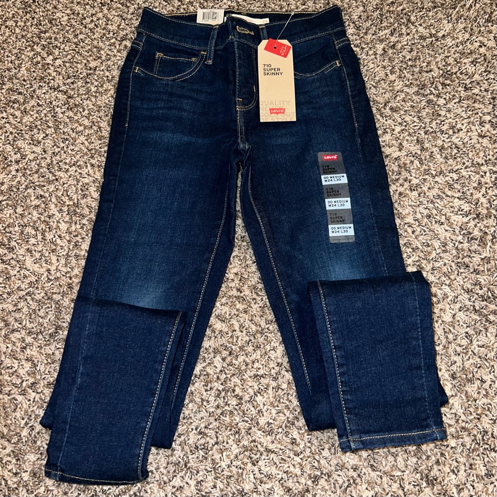 Levi 710 Jeans